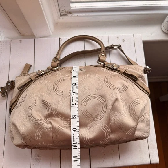 COACH | Madison Dotted Op Art Sophia Satchel (2010) #15935 - Picture 12 of 14